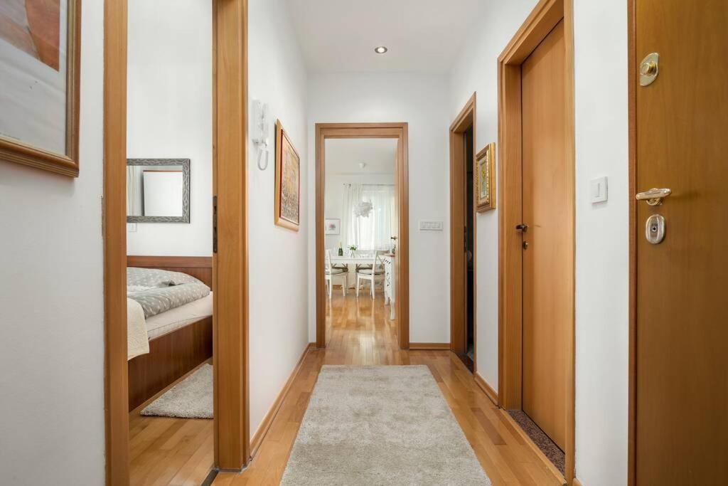 DUPLEX + garage Apartment Rovinj Bagian luar foto